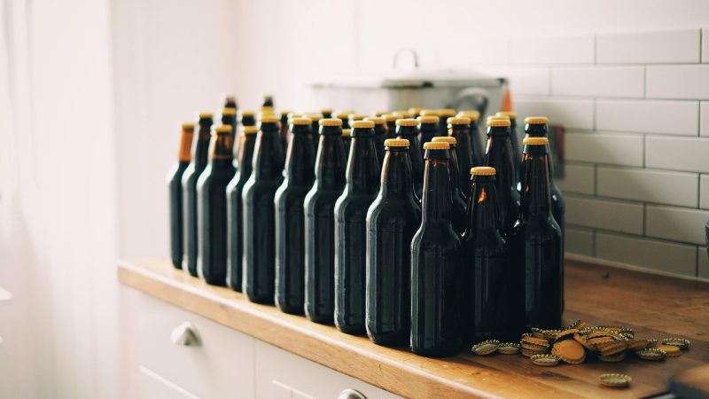 漂流瓶是什么：一只瓶子漂过的那片海 配图